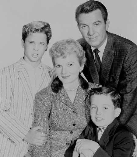 Frank Bank with his cast members